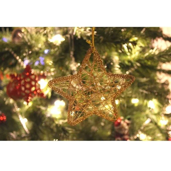 NEW - Hallmark 16 Piece Gold Wire-Wrapped Christmas Ornaments - Picture 5 of 6